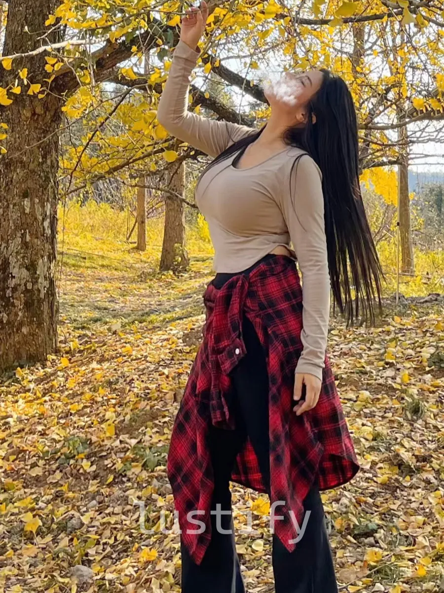 Photo 10 of Naomi