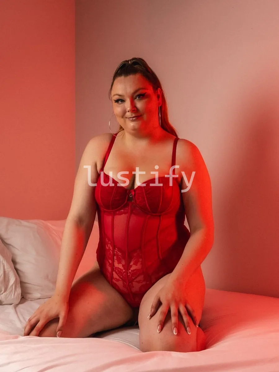 Photo 4 of Rose
