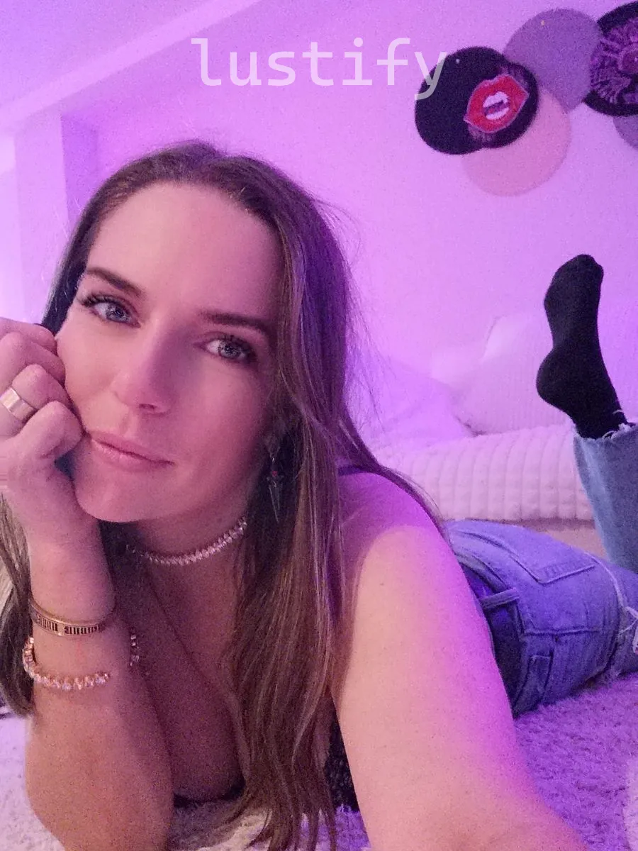 Photo 6 of FARRAH FETISH