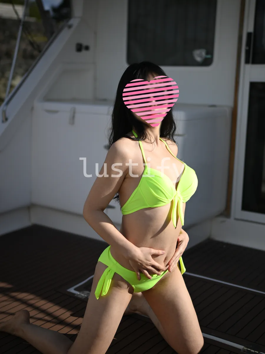 Photo 1 of Helen