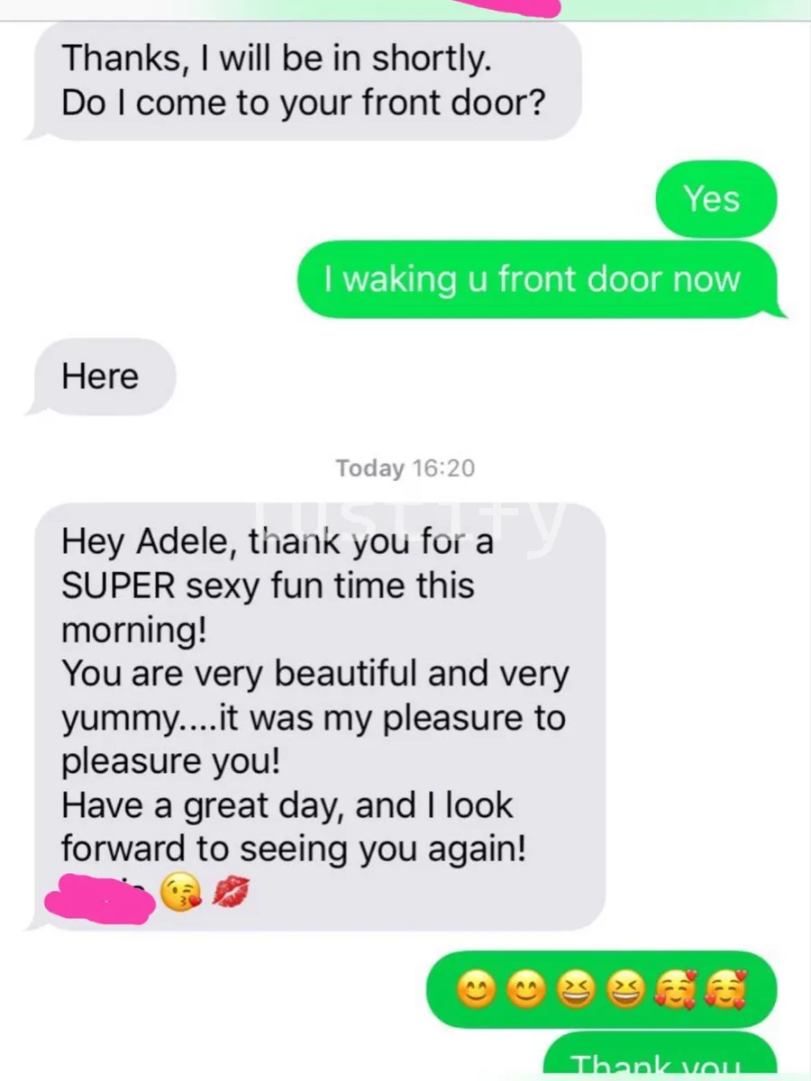 Photo 2 of Adele Cute babe