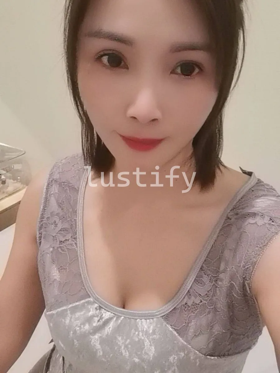 Photo 1 of lingling