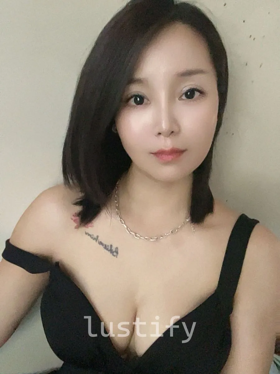 Photo 1 of Rose