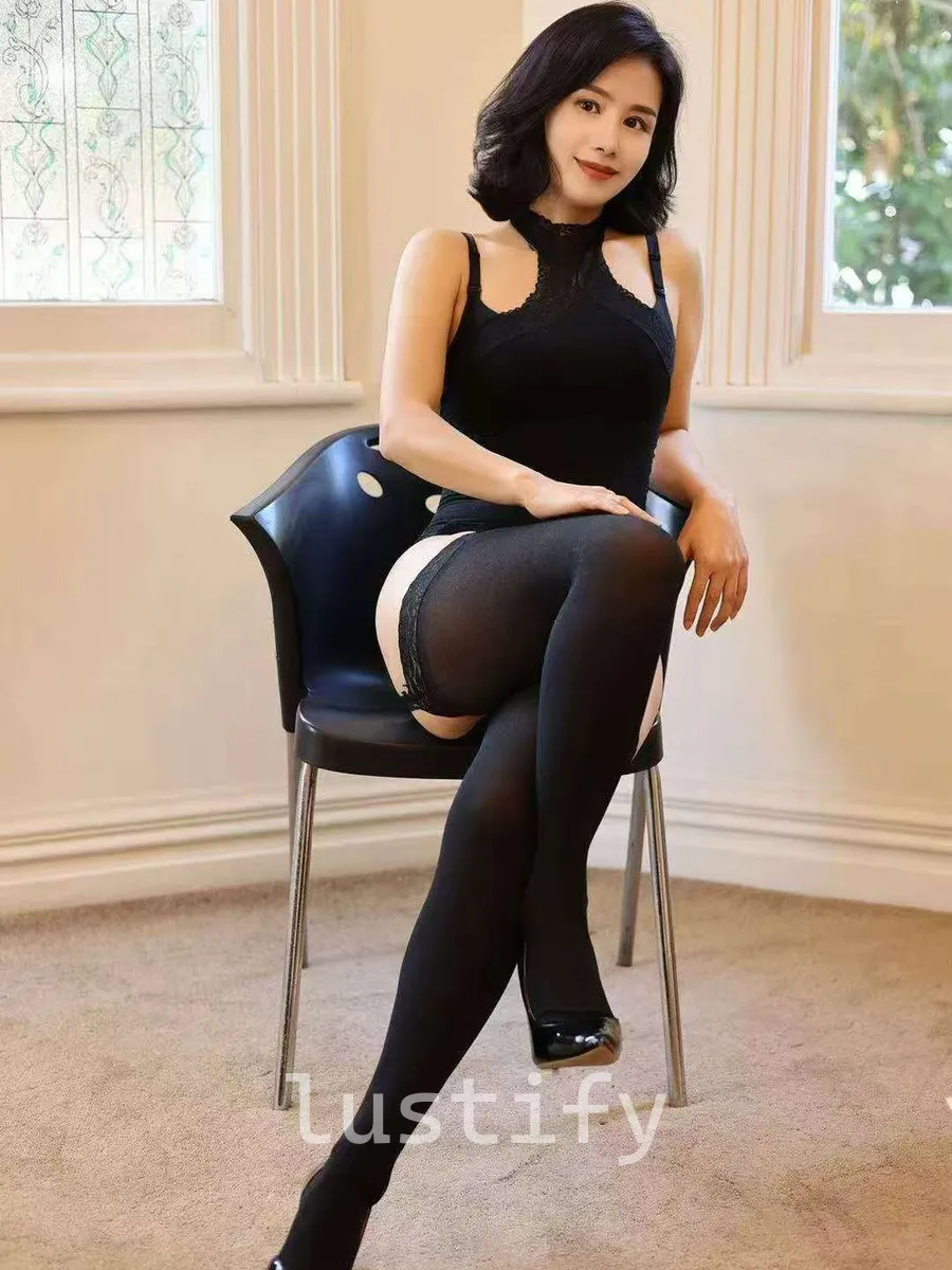 Photo 2 of MoMo