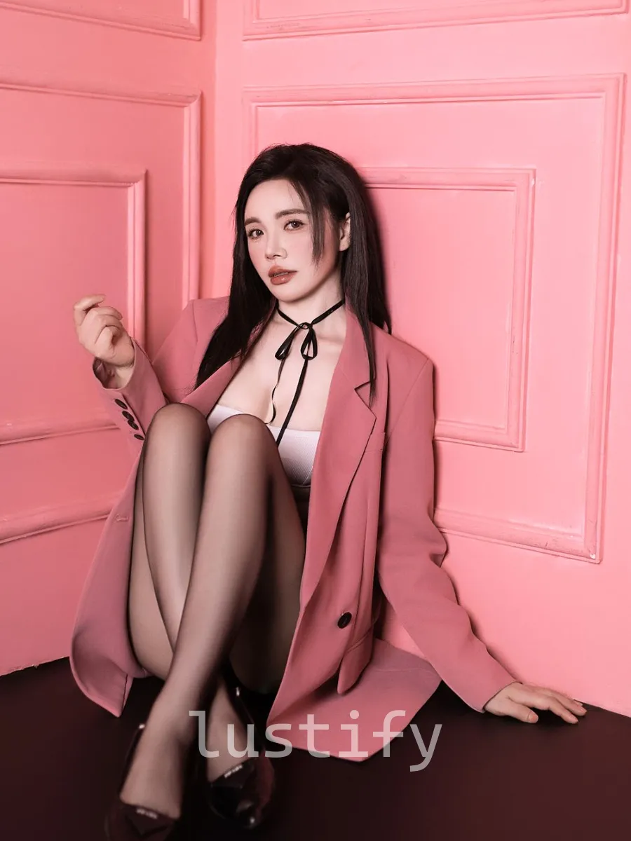Photo 1 of Cindy