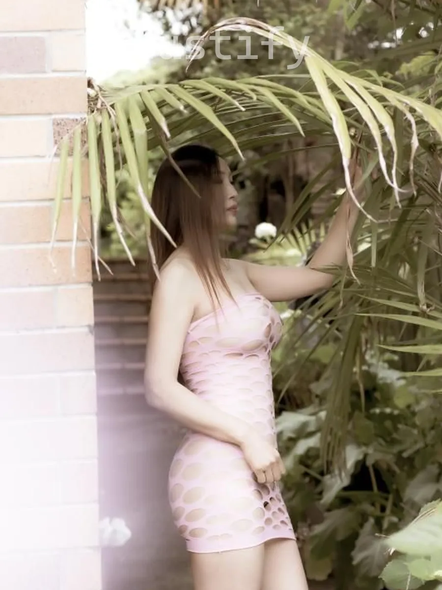 Photo 2 of Jessica