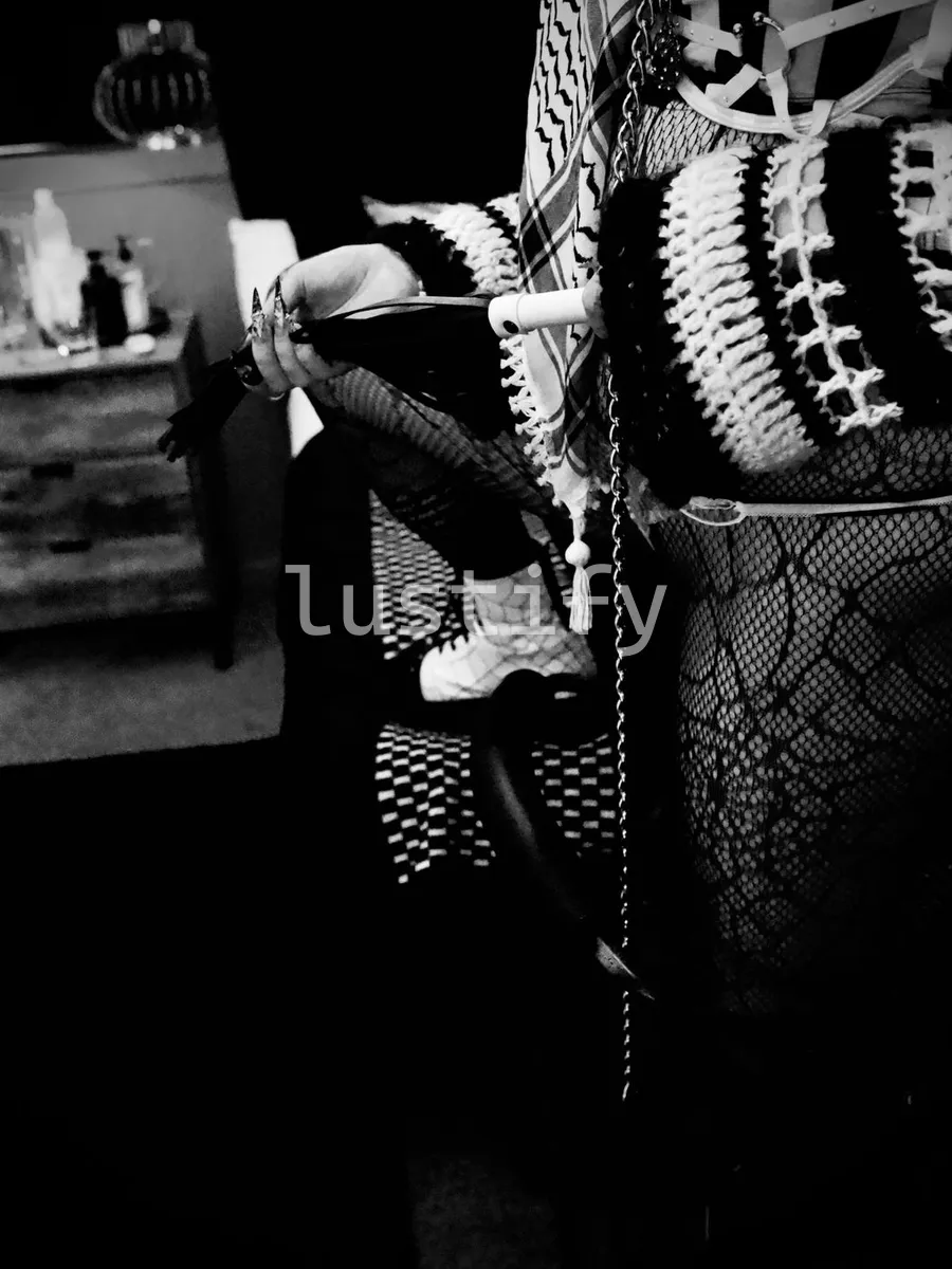 Photo 3 of Siren