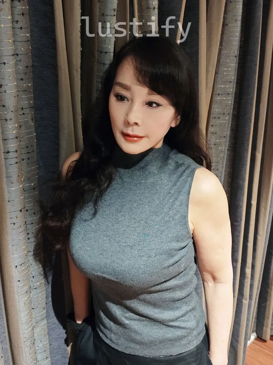 Photo 1 of Jennie