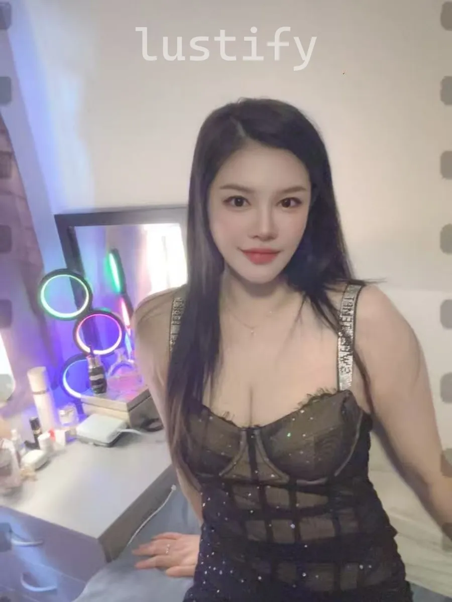 Photo 5 of Jessica