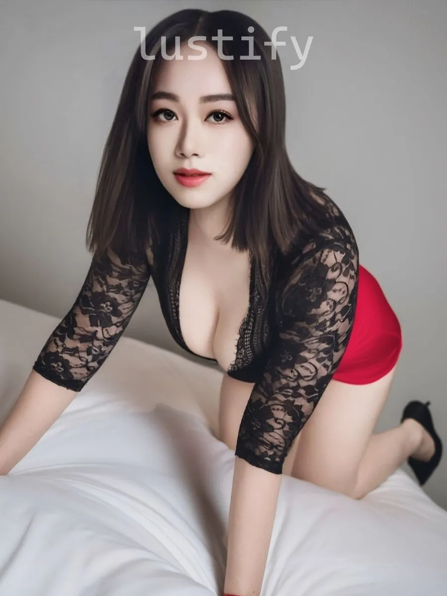 Photo 1 of Lily