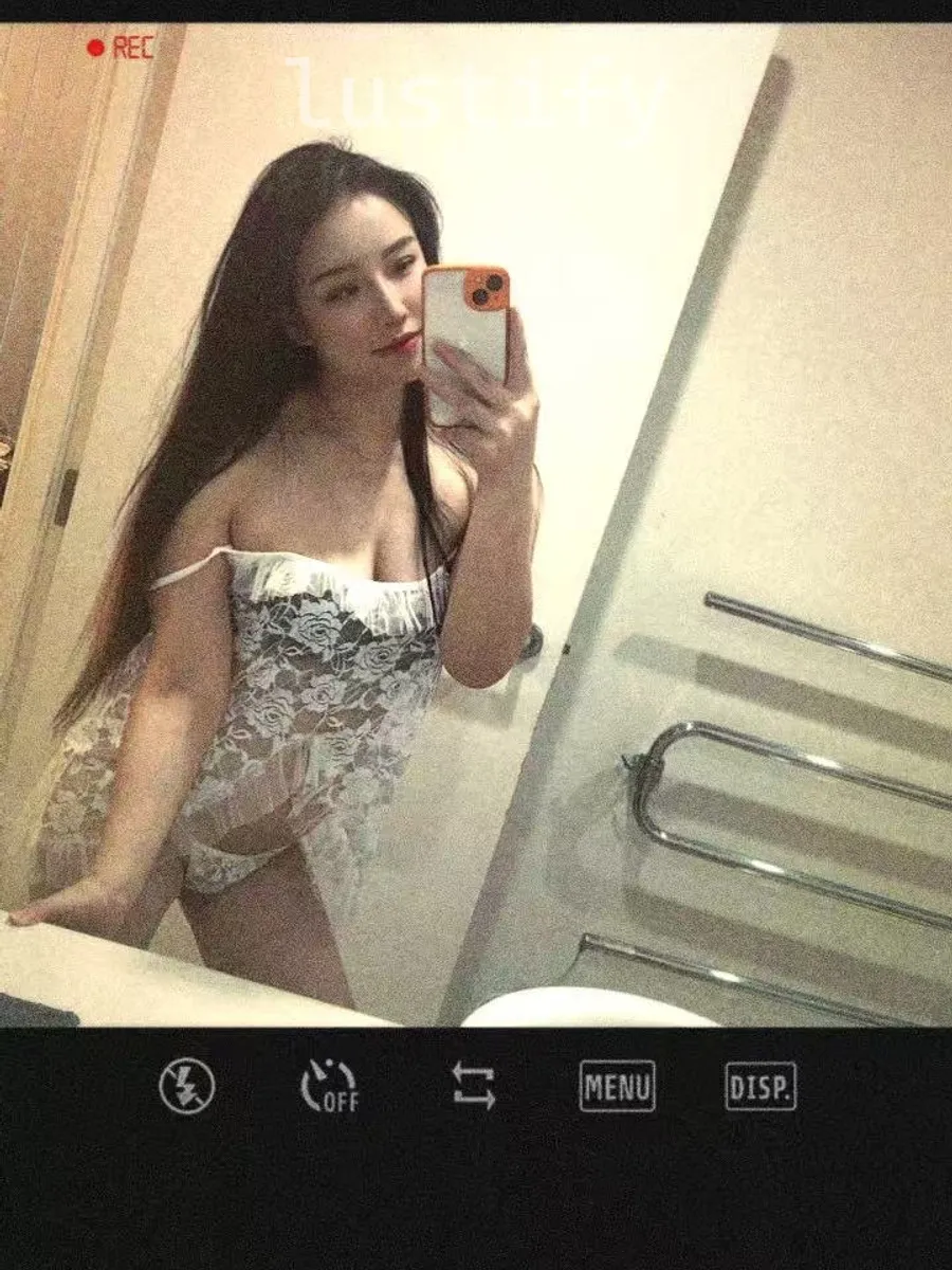 Photo 2 of Angela