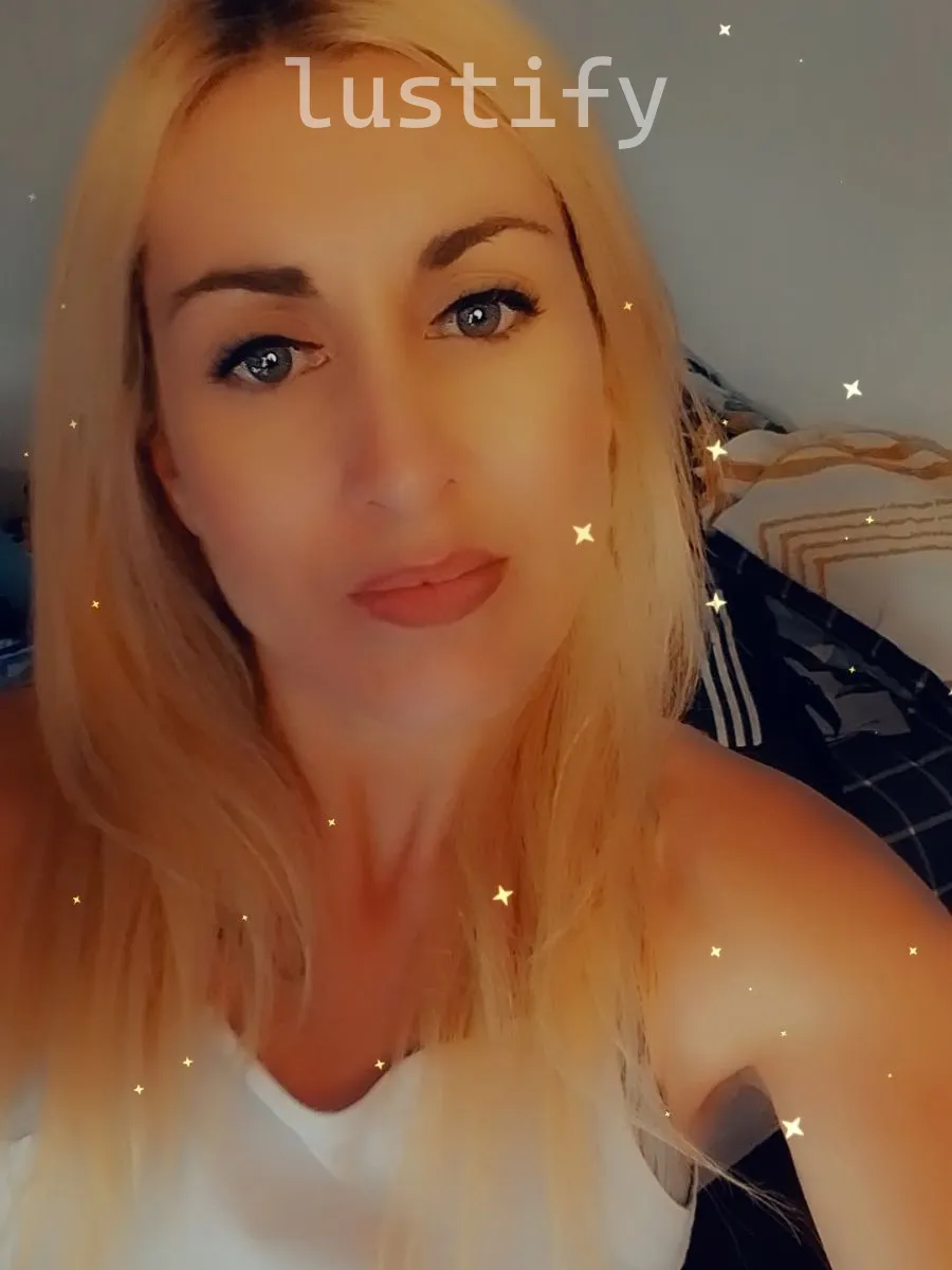 Photo 1 of Ella beautiful blonde babe