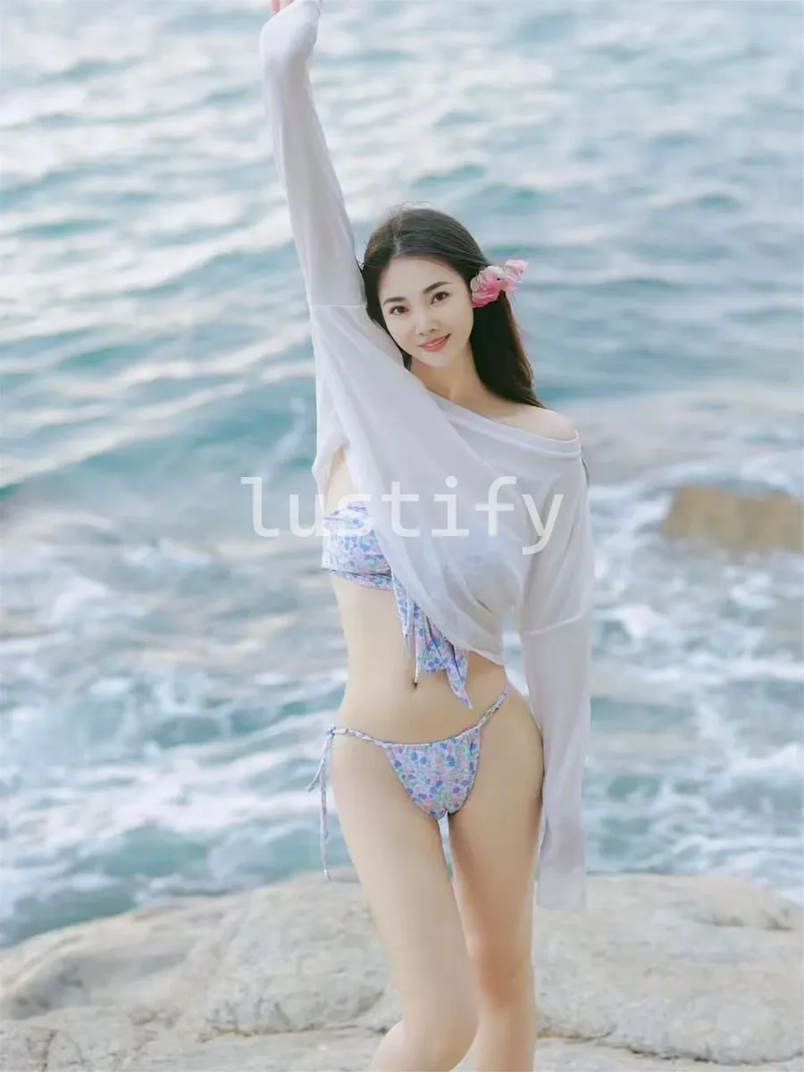 Photo 3 of Lisa