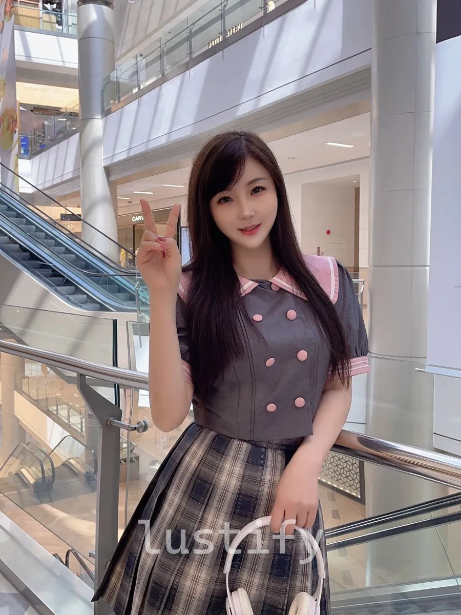 Photo 6 of Smile