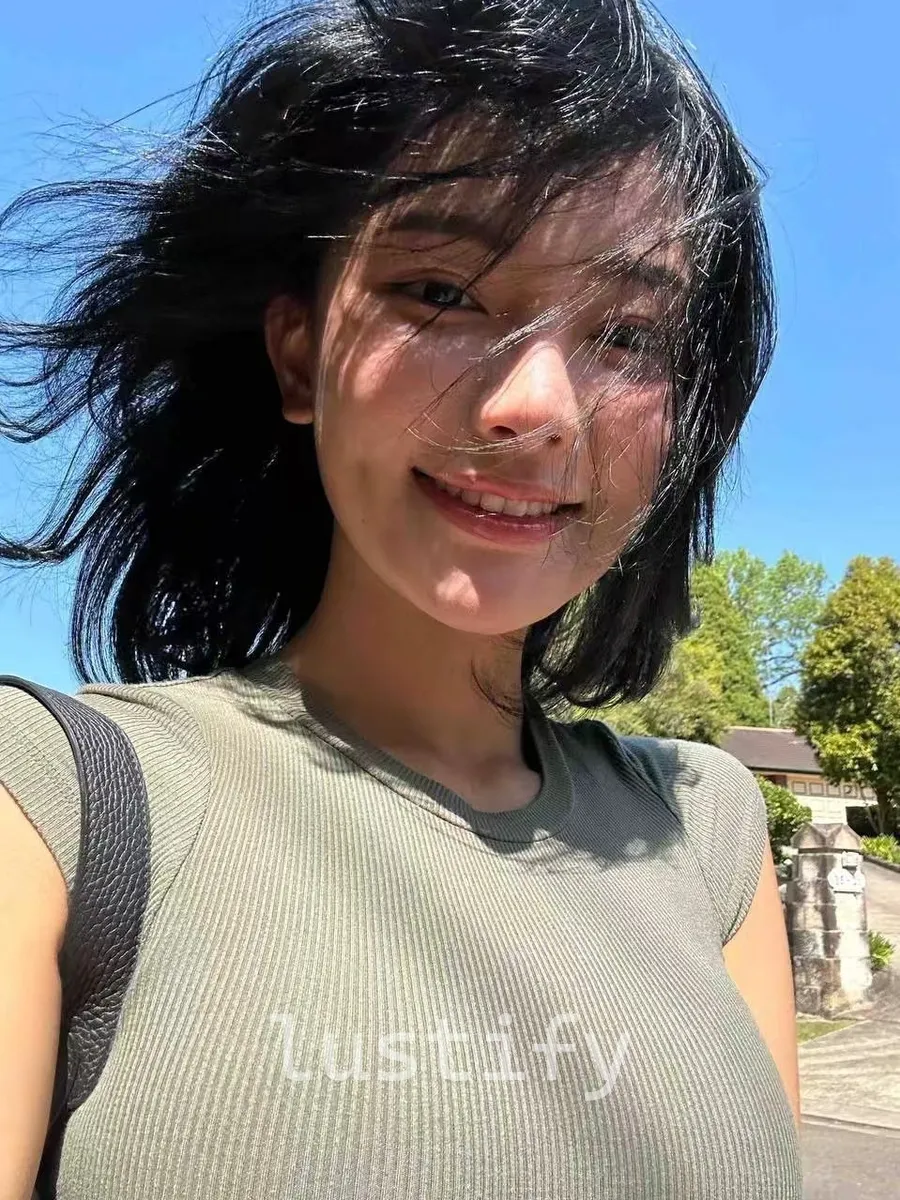 Photo 2 of Tina