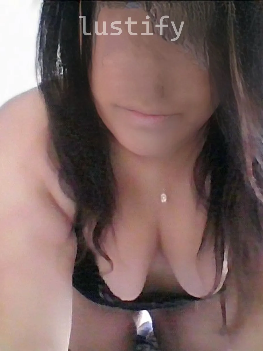 Photo 1 of Island Beauty Oriana