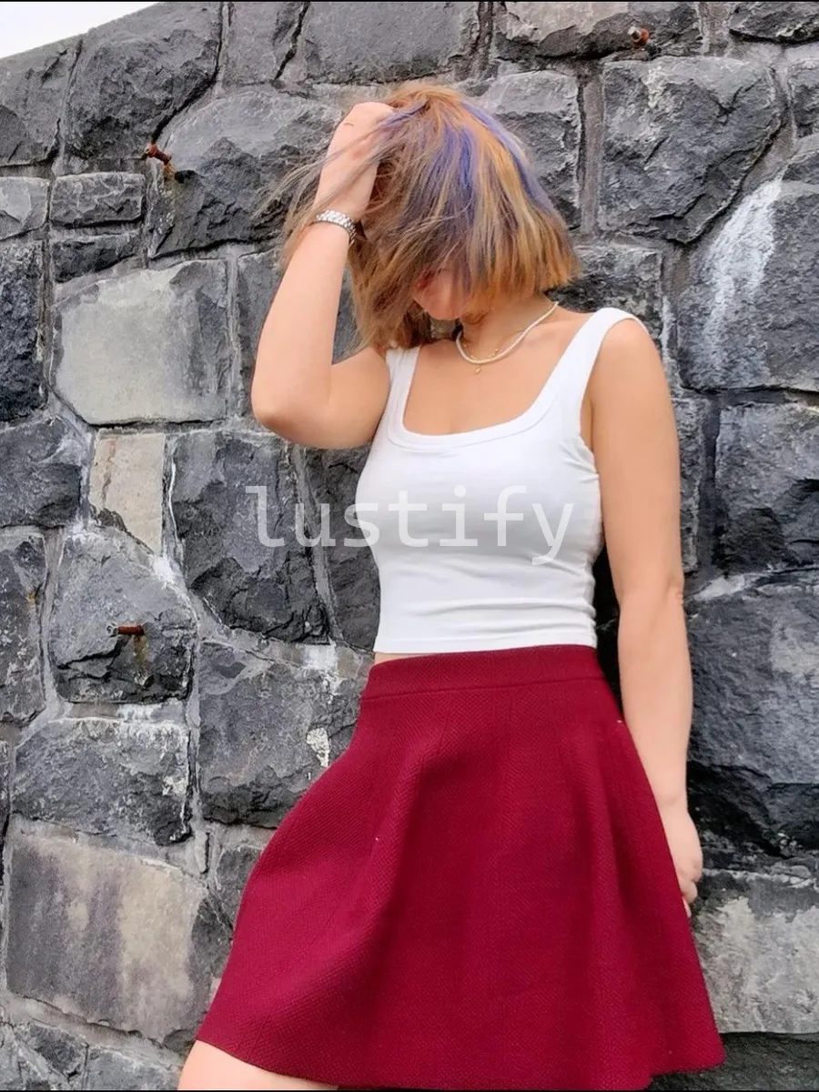 Photo 2 of Chloe