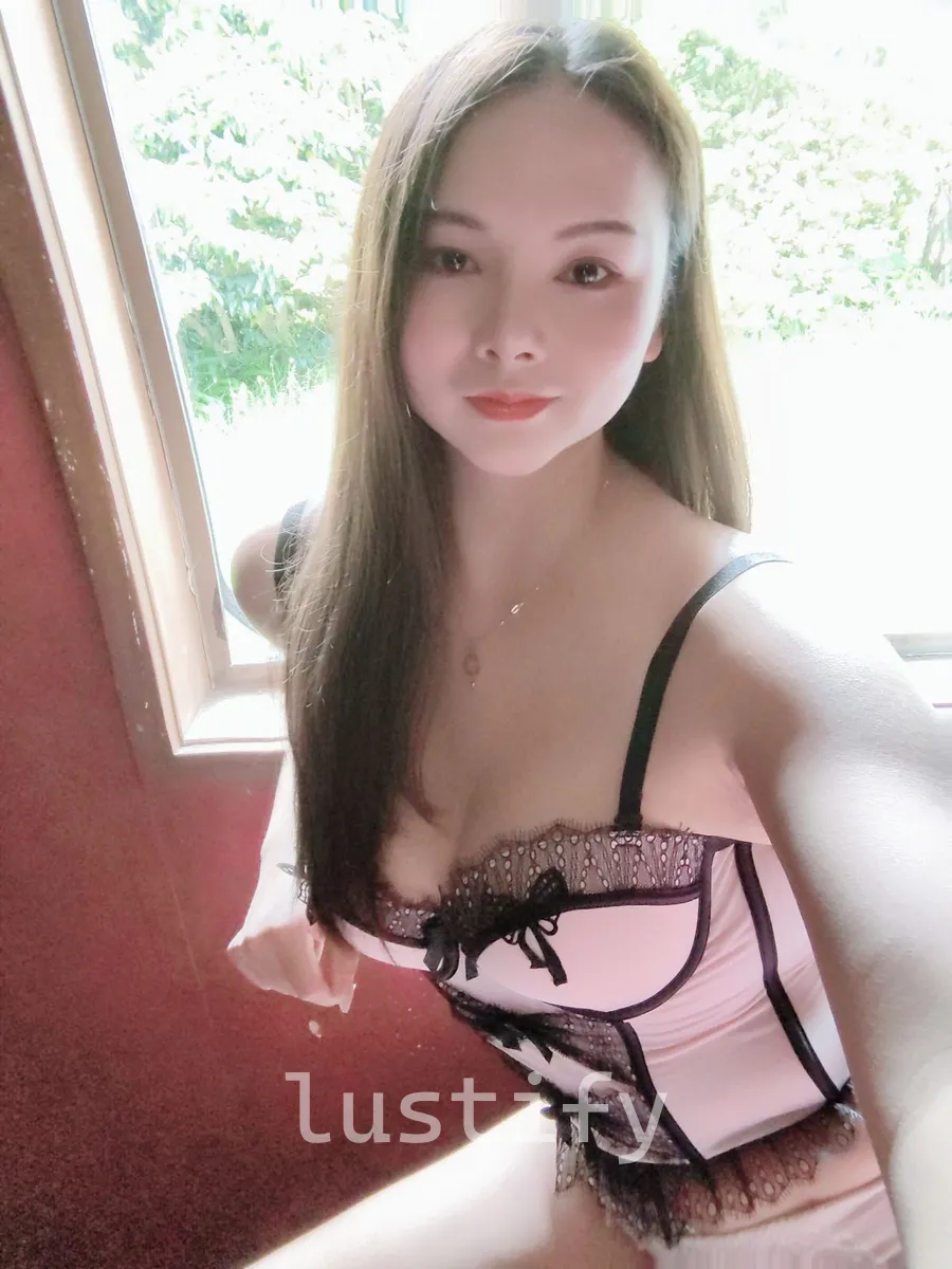 Photo 1 of Gina