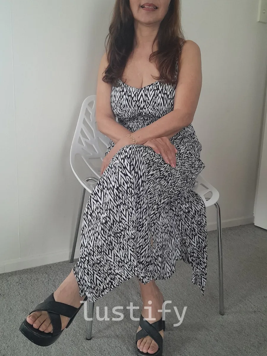 Photo 1 of Lilly