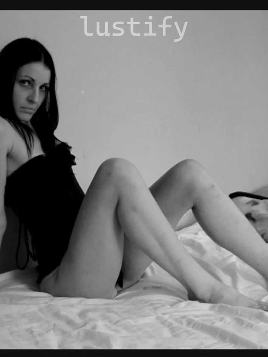 Photo 5 of Miss Luscious Leah