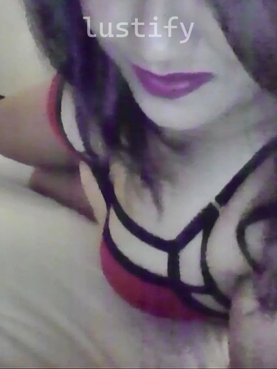Photo 2 of Island Beauty Oriana