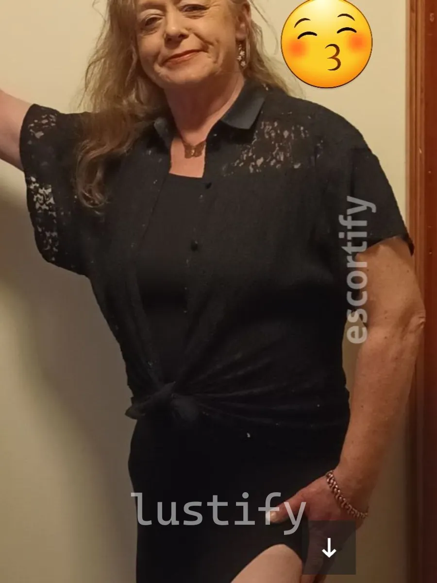 Photo 6 of Yvonne