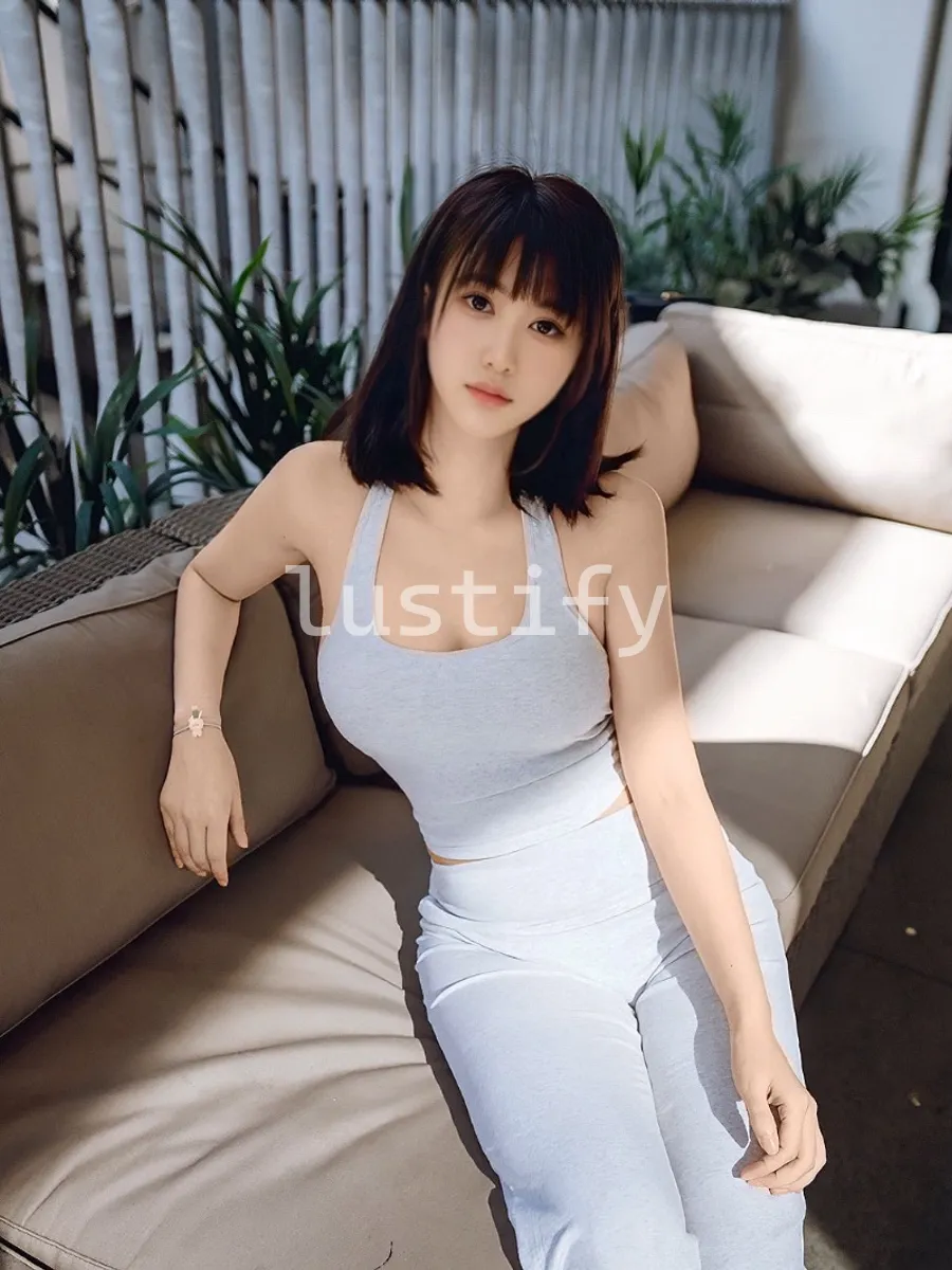 Photo 1 of Katrina $100 quick