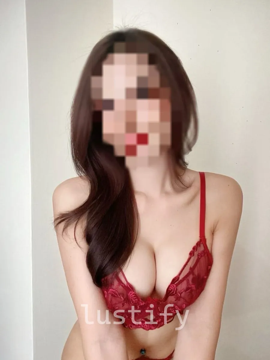 Photo 1 of Laura